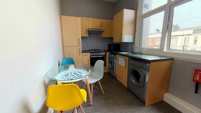 3 Bedroom Property To Rent In Greenbank Terrace, Greenbank, Plymouth, Devon, PL4