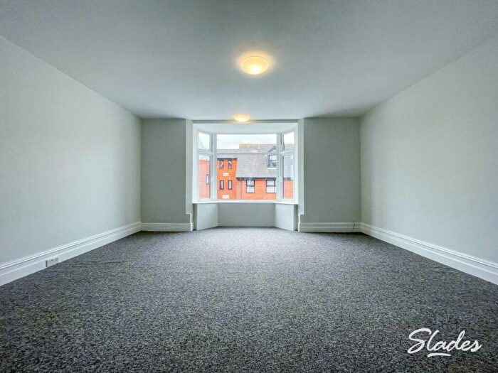 1 Bedroom Apartment To Rent In Bargates, Christchurch, Dorset, BH23