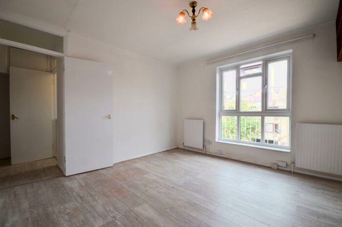 2 Bedroom Flat To Rent In St. Kilda's Road, Stoke Newington, N16