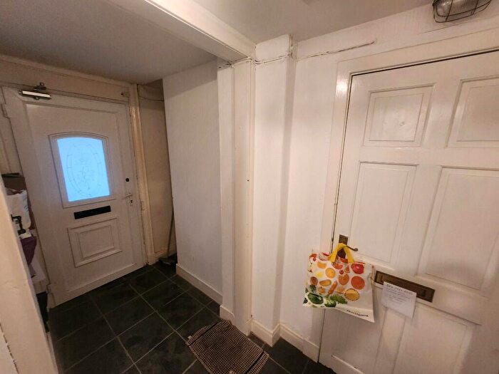1 Bedroom Flat To Rent In Park Road, Dunoon, Argyll, PA23