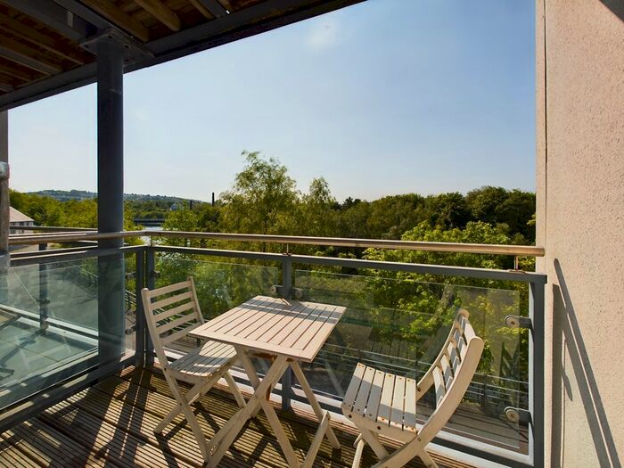 1 Bedroom Flat To Rent In Royal Sovereign Apartments, Copper Quarter, Swansea, SA1