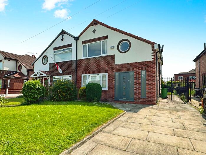 4 Bedroom Semi-Detached House To Rent In Westmorland Road, Didsbury, Manchester, M20