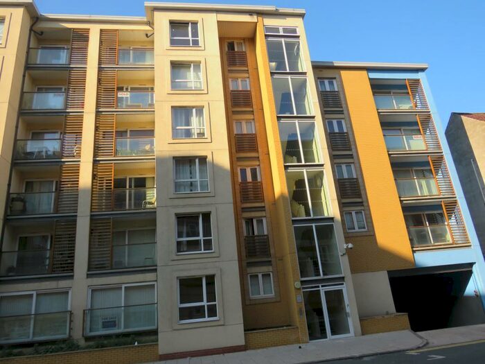 1 Bedroom Apartment To Rent In Dock Street, Hull, HU1