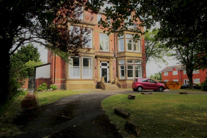 2 Bedroom Flat To Rent In St. Annes Road East, Lytham-St-Annes FY8