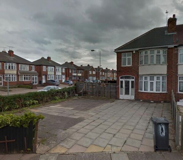 3 Bedroom Semi-Detached House To Rent In Dingley Avenue, Leicester, LE4