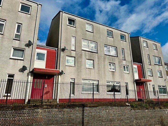 3 Bedroom Maisonette For Sale In Lethamhill Road, Glasgow, Glasgow City, G33