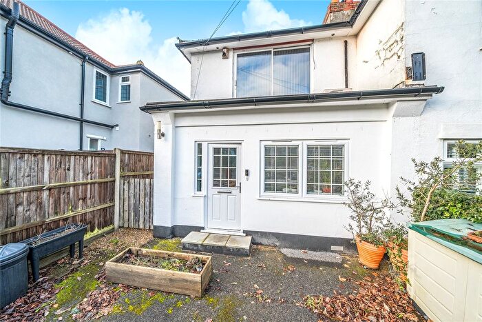 2 Bedroom Semi-detached House For Sale In Rushmore Hill, Orpington, BR6