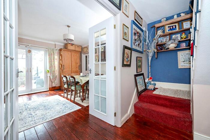 4 Bedroom Detached House For Sale In Bridge End Grove, Grantham, Lincolnshire, NG31