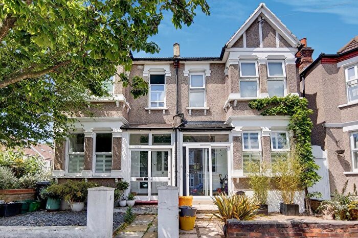 4 Bedroom Semi Detached House For Sale In Arrol Road, Beckenham, BR3