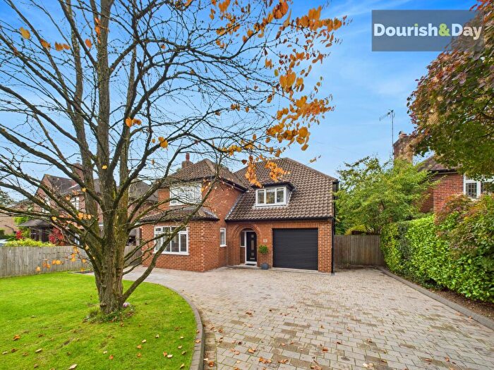 4 Bedroom Detached House For Sale In Knowle Road, Stafford, ST17