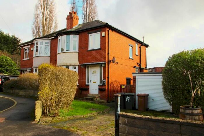 3 Bedroom Semi-Detached House To Rent In Montagu Grove, Leeds, LS8