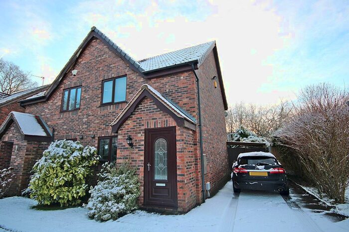 2 Bedroom Semi-Detached House To Rent In Woodhall Close, Great Sankey, WA5