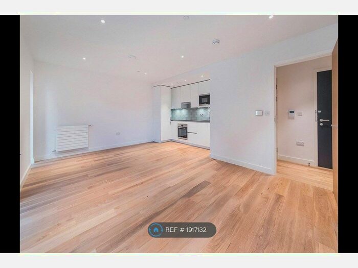 1 Bedroom Flat To Rent In Maud Street, London, E16