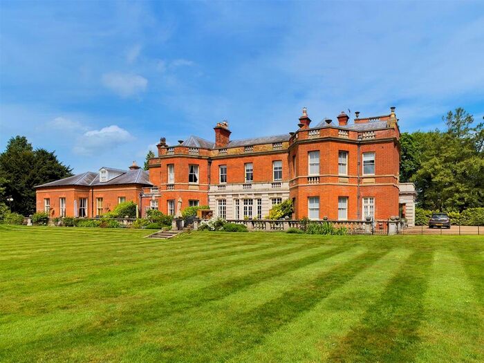 4 Bedroom Town House For Sale In Redwood Drive, Brandesburton, Driffield, YO25