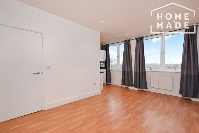 Studio To Rent In Natwest House, WD6