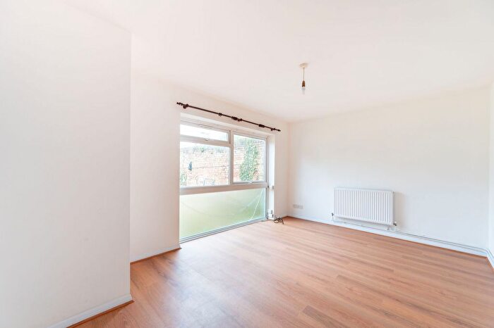 1 Bedroom Flat For Sale In Talbot Road, Wembley, HA0