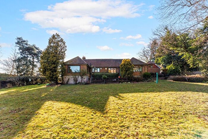 3 Bedroom Detached Bungalow For Sale In Ide Hill Road, Sevenoaks, TN14
