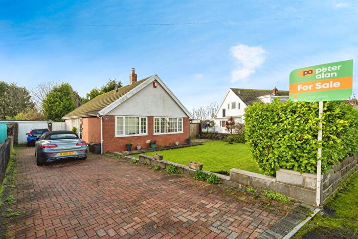 3 Bedroom Detached Bungalow For Sale In Snowdon Drive, Fforestfach, Swansea, SA5