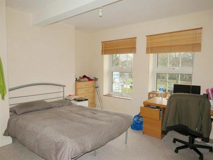 5 Bedroom Property To Rent In Bridge Terrace, Albert Road South, Ocean Village, Southampton, SO14