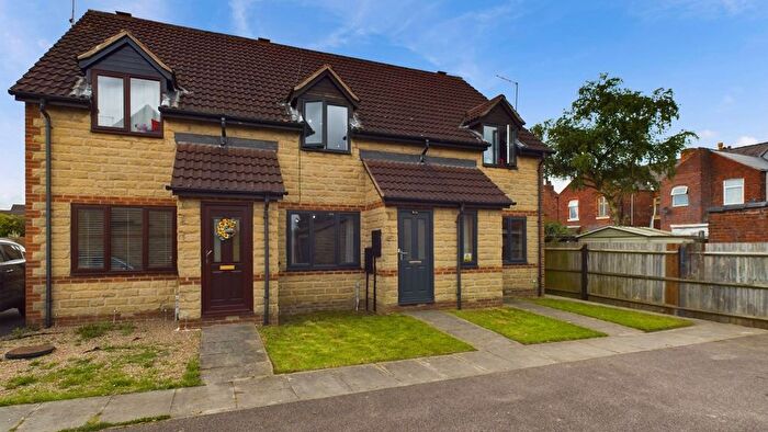 2 Bedroom Town House For Sale In Oakes Close, Somercotes, Alfreton, Derbyshire, DE55