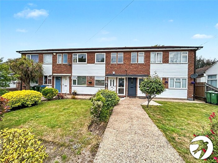 2 Bedroom Maisonette For Sale In Queenswood Road, Sidcup, DA15