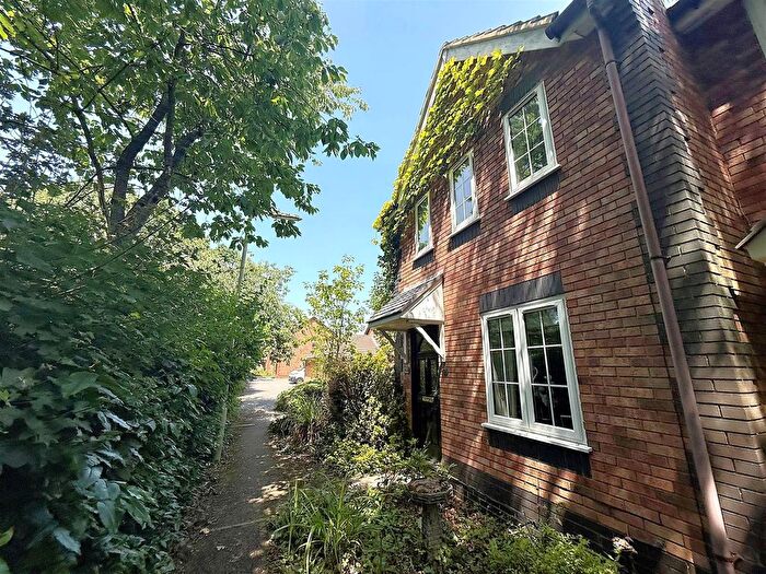 2 Bedroom End Terrace House For Sale In Rosemary Gardens, Whiteley, Fareham, PO15