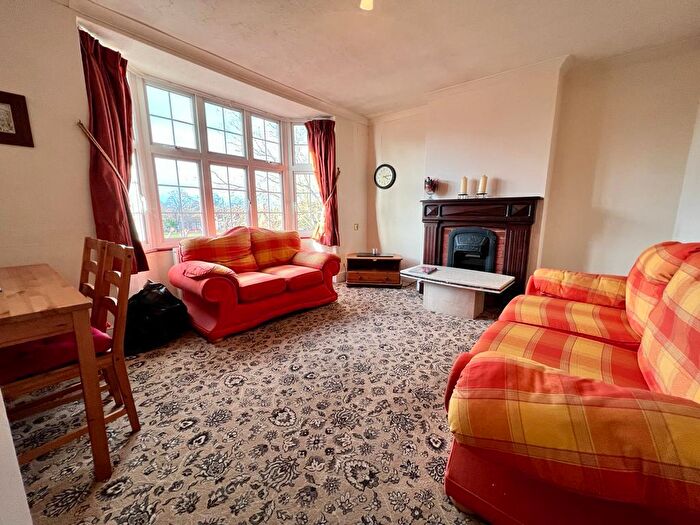 2 Bedroom Flat To Rent In Longbridge Road, Faircross Manisons, Barking, IG11