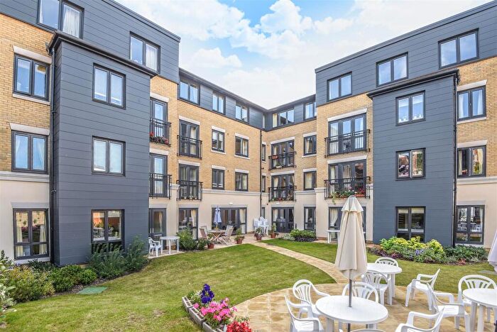1 Bedroom Apartment For Sale In King Street, Maidstone, ME14