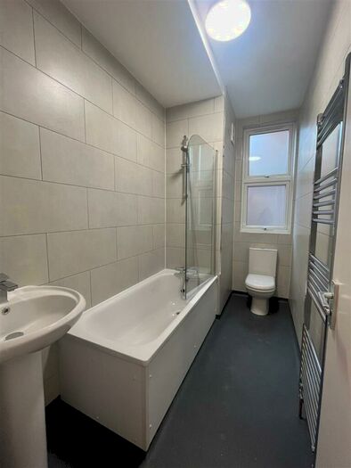 2 Bedroom Property To Rent In Flamsted Avenue, Wembley, HA9