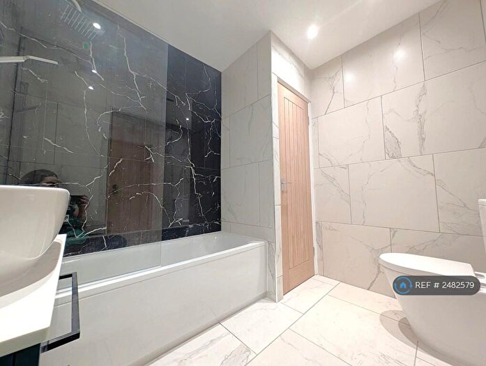 Studio To Rent In Connect Lane, Barkingside, Ilford, IG6