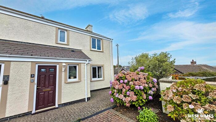 2 Bedroom Apartment For Sale In Solva, Haverfordwest, SA62