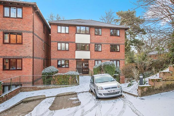 2 Bedroom Flat For Sale In Oakstead Close, Ipswich, IP4