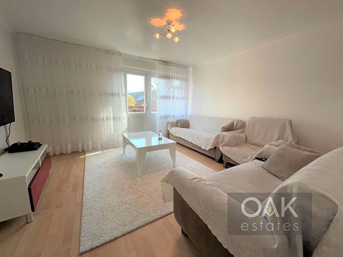 3 Bedroom Terraced House To Rent In Stonebridge Road, London, N15