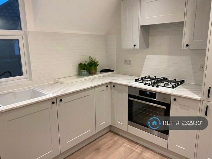 1 Bedroom Flat To Rent In Geneva Road, Kingston Upon Thames, KT1