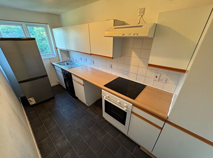 1 Bedroom Maisonette To Rent In Gilderdale, Luton, Bedfordshire, LU4