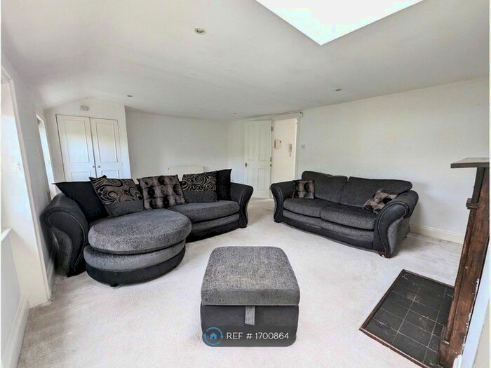 1 Bedroom Flat To Rent In Mildmay Grove South, London, N1