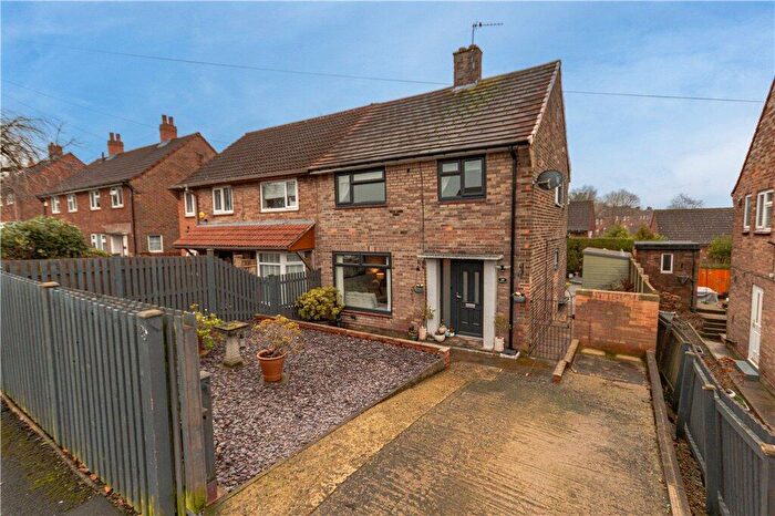3 Bedroom Semi-Detached House For Sale In Holly Avenue, Leeds, West Yorkshire, LS16