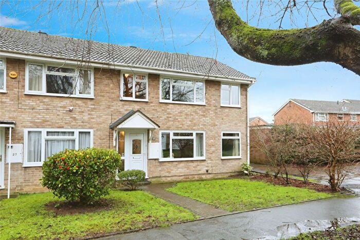 4 Bedroom End Terrace House For Sale In Netley Close, Maidstone, Kent, ME14