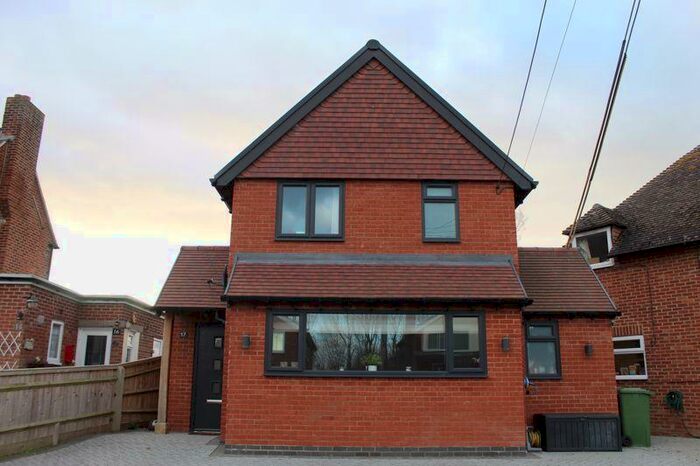 2 Bedroom Detached House To Rent In Village Location, OX11