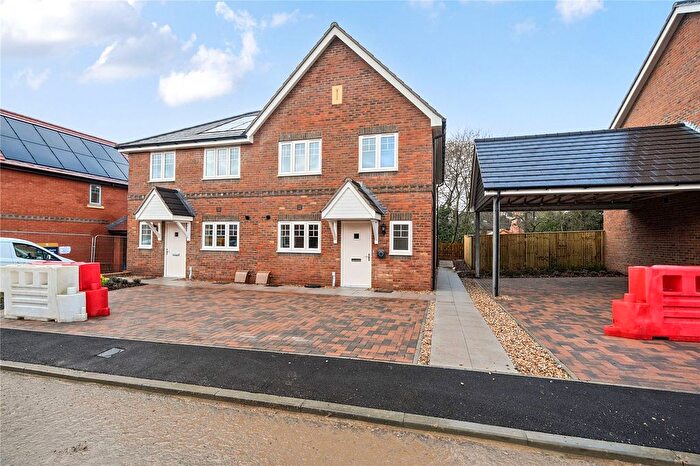 3 Bedroom Detached House For Sale In Arabian Drive, Mortimer Common, Reading, Berkshire, RG7