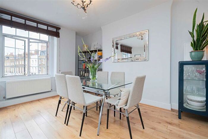 3 Bedroom Flat To Rent In Harrowby Street, Marylebone, W1H