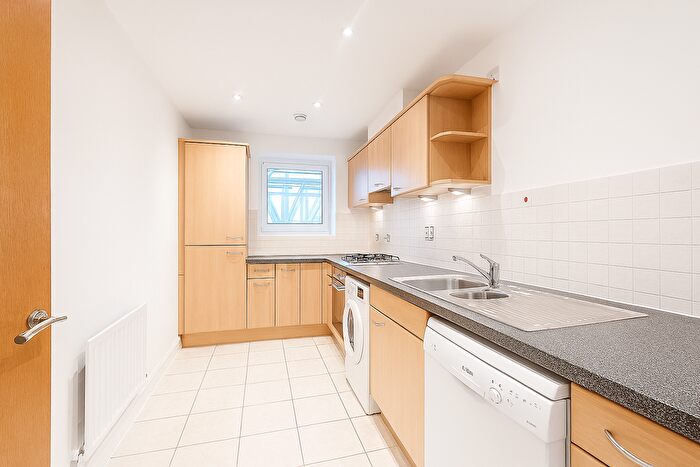 2 Bedroom Flat To Rent In Erebus Drive, London, SE28