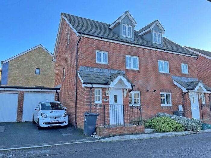 3 Bedroom Semi-Detached House To Rent In Charter Road, Axminster, EX13