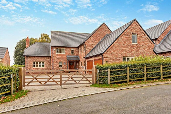 5 Bedroom Detached House For Sale In Manor Farm Close, Tugby, Leicester, LE7
