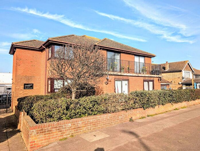 2 Bedroom Apartment For Sale In George Hill Road, Broadstairs, CT10