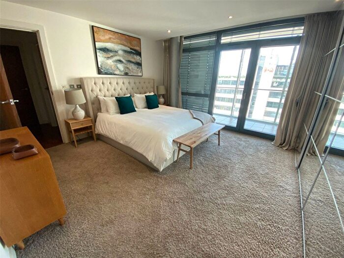 3 Bedroom Flat To Rent In Deansgate, Manchester, Greater Manchester, M3