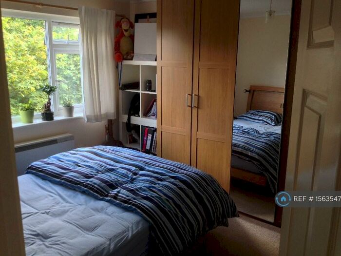 2 Bedroom Flat To Rent In Southcote Road, Reading, RG30