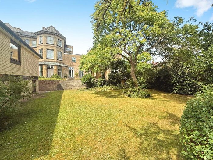 2 Bedroom Maisonette For Sale In Constitution Hill, Ipswich, Suffolk, IP1