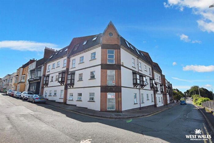 2 Bedroom Apartment For Sale In Station Road, Tenby, SA70