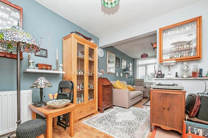 3 Bedroom End Of Terrace House For Sale In Bridgwater Road, Ipswich, IP2